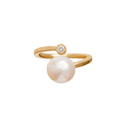 White Pearl & Diamond Ring 18k yellow gold